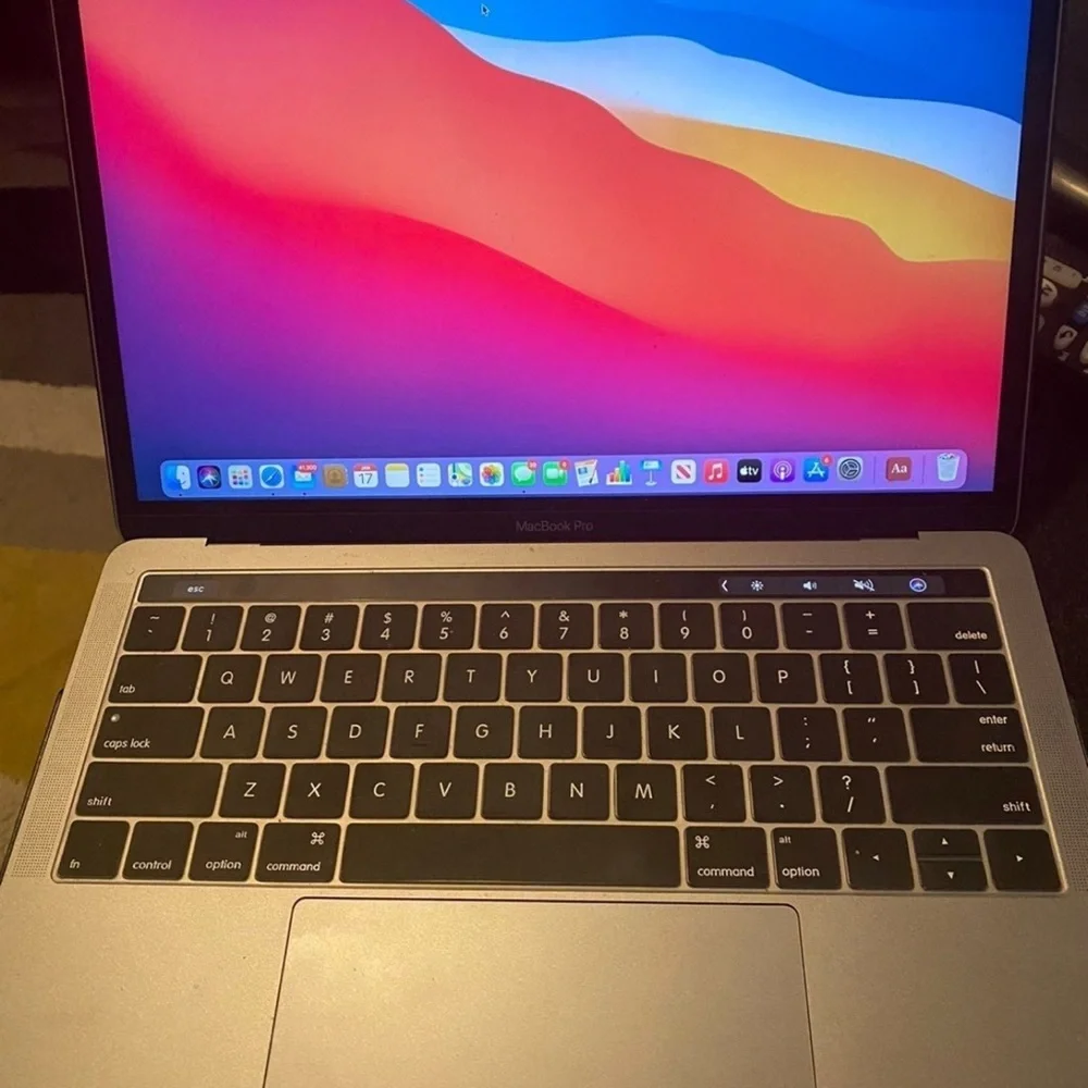 Apple MacBook Pro - Silver